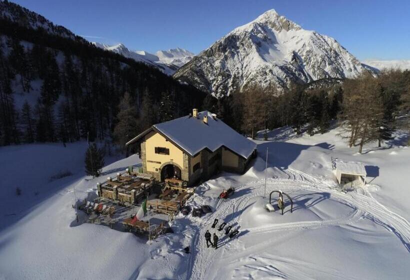 هتل Rifugio Baita Gimont