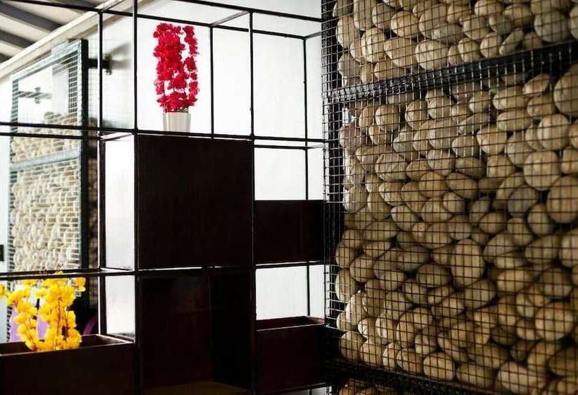 هتل The Porto By Lagom