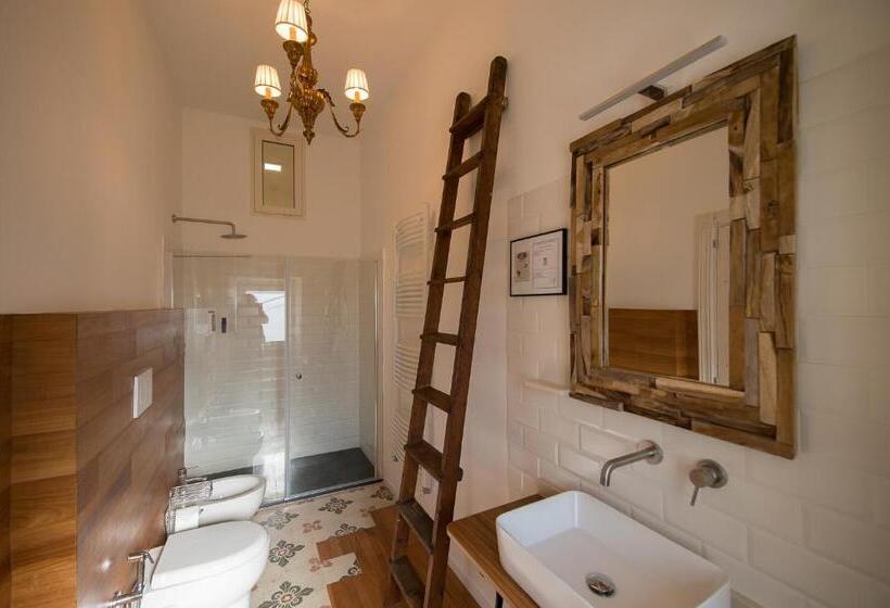 פנסיון Ai Cappuccini Guest House