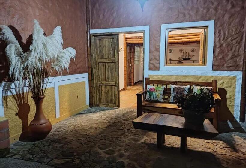 پانسیون La Casona Del Retiro