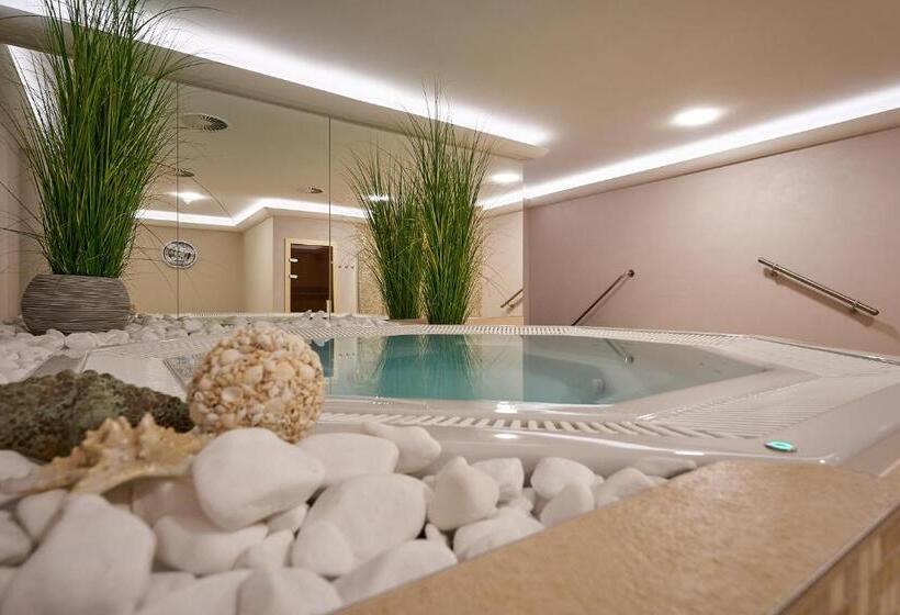 Wellness Hotel Queens