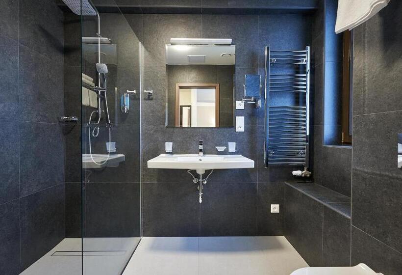 Wellness Hotel Queens