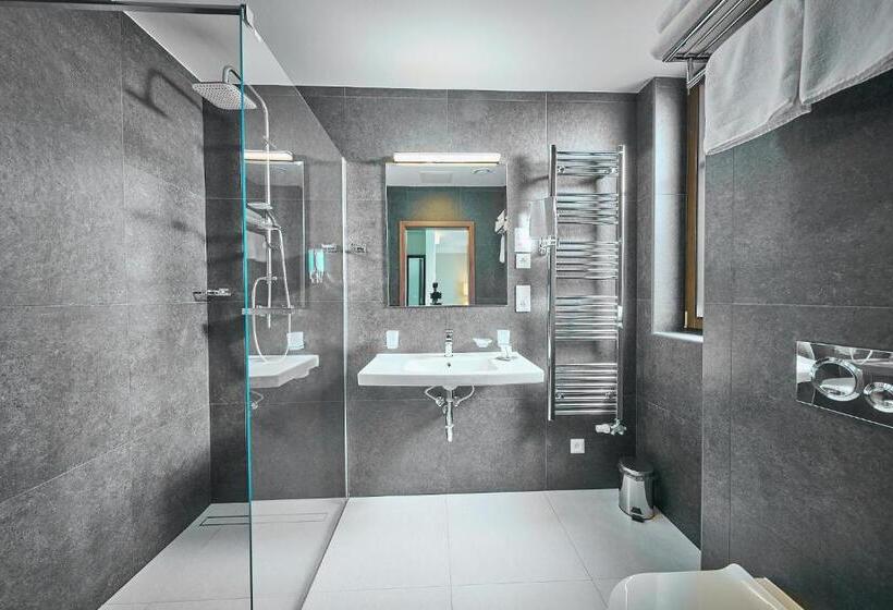 Wellness Hotel Queens