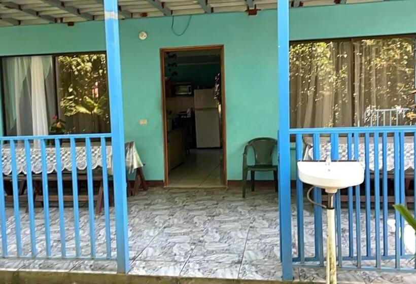تختخواب و صبحانه Casa Caribe