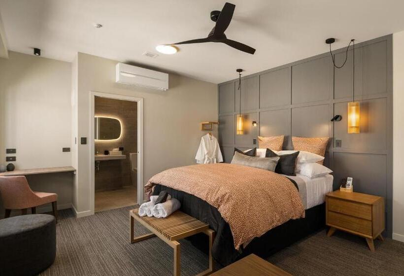 هتل 14th Lane Urban