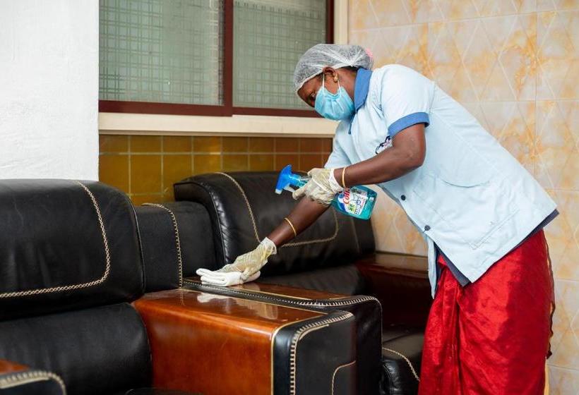 ホテル Brindavan Residency