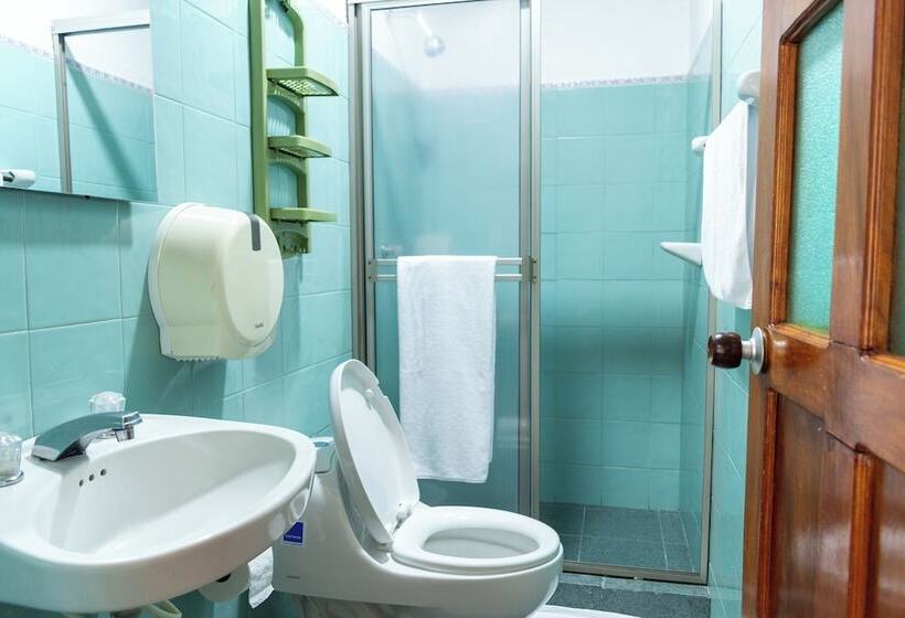 هتل Corozal Plaza