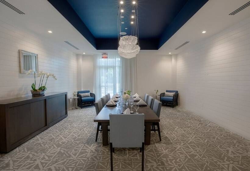 فندق Courtyard Amelia Island