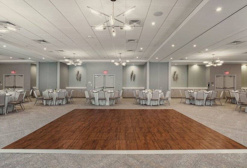 فندق Courtyard Amelia Island