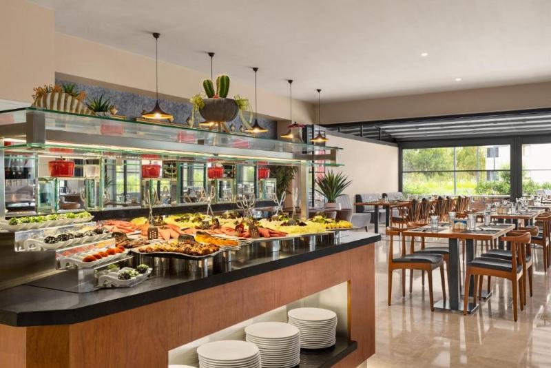 هتل Ramada By Wyndham Izmir Aliaga