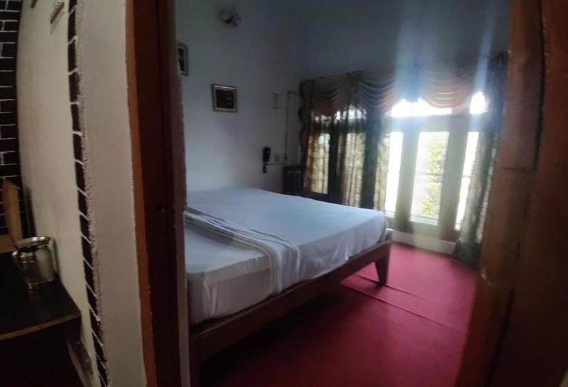 فندق The Satkhol Retreat