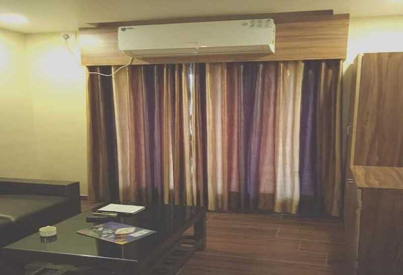 Отель Vikram Palace