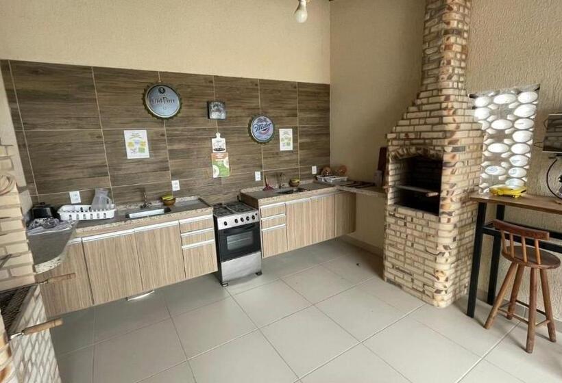 پانسیون Central Praias Suite 2