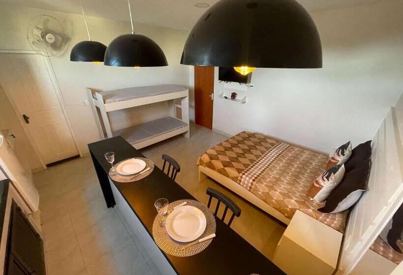 پانسیون Central Praias Suite 2