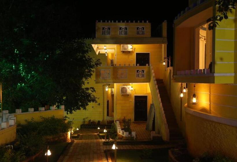 Hillfort Hotels & Resorts Yelagiri