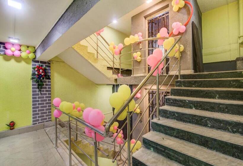 هتل Super Capital O Divira Inn