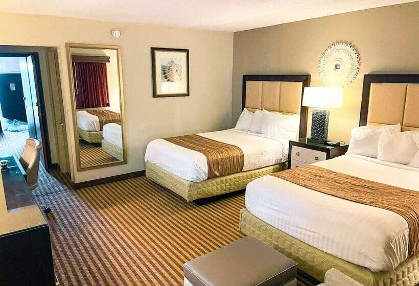 Eleven Boutique Hotel Llc