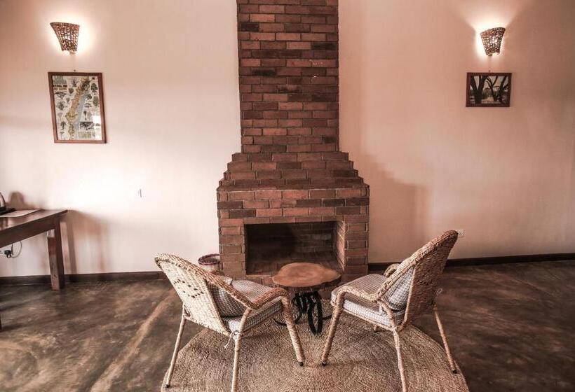 Отель Ngorongoro Marera Mountain View Lodge