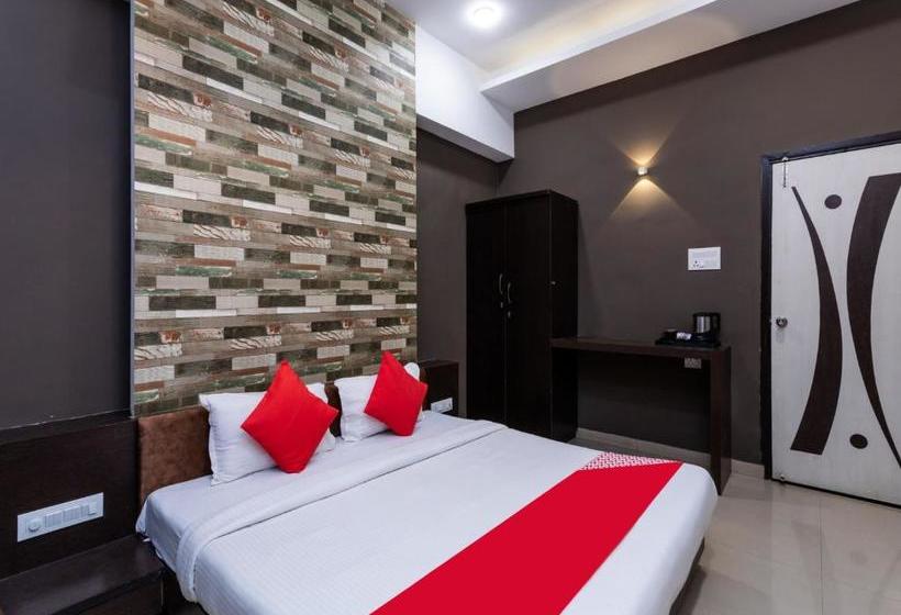 Hotel Oyo 77570 Smile Inn