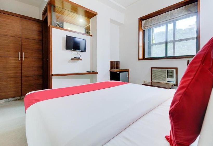 בית מלון כפרי Oyo Flagship 77666  Vinyasa