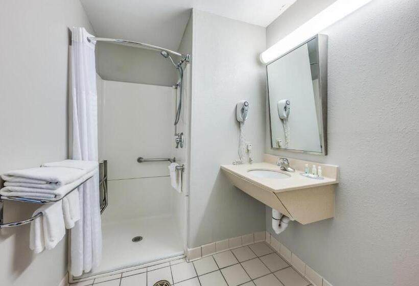 فندق Quality Inn Poughkeepsie