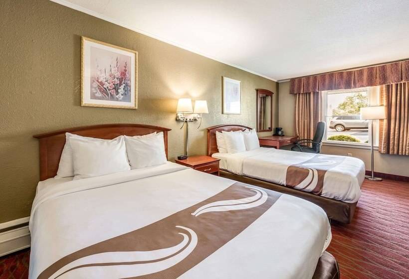 فندق Rodeway Inn Poughkeepsie
