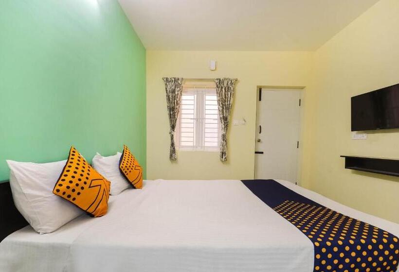 בית מלון כפרי Spot On 77128 Siva Residency