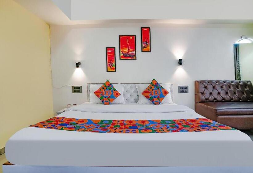 بنسيون Fabexpress White House   Nr Midc Khargar