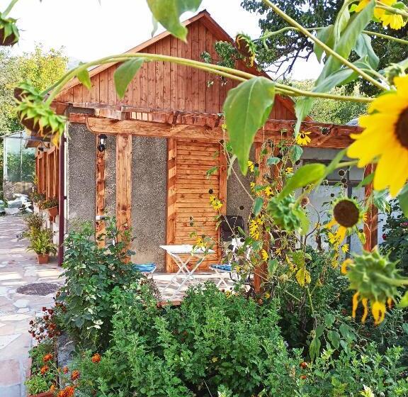 پانسیون Jermatun Guest House
