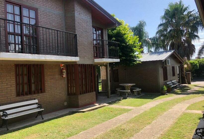 Hostel Cabañas Los Aromos