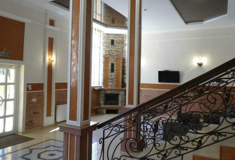 ユースホステル Sinyak Vilux