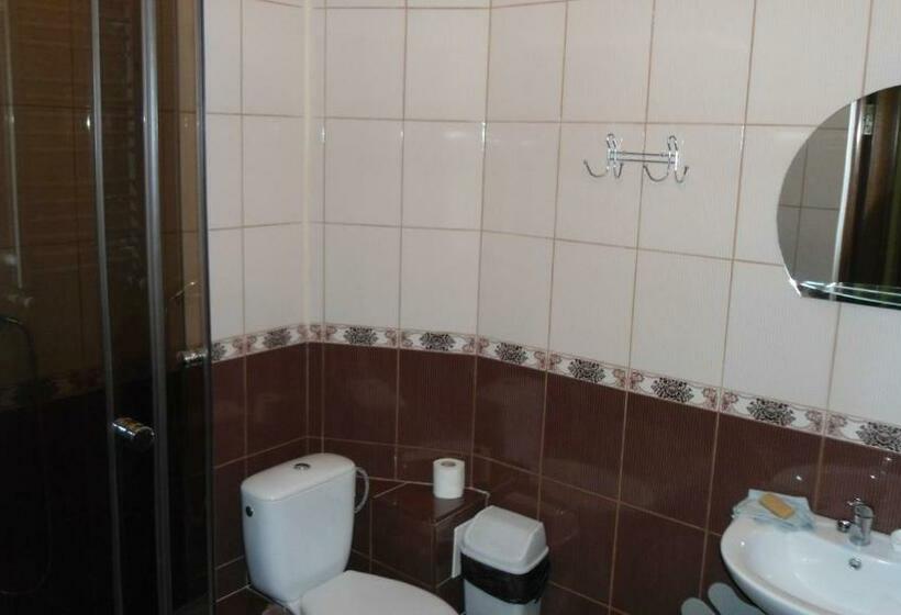 ユースホステル Sinyak Vilux