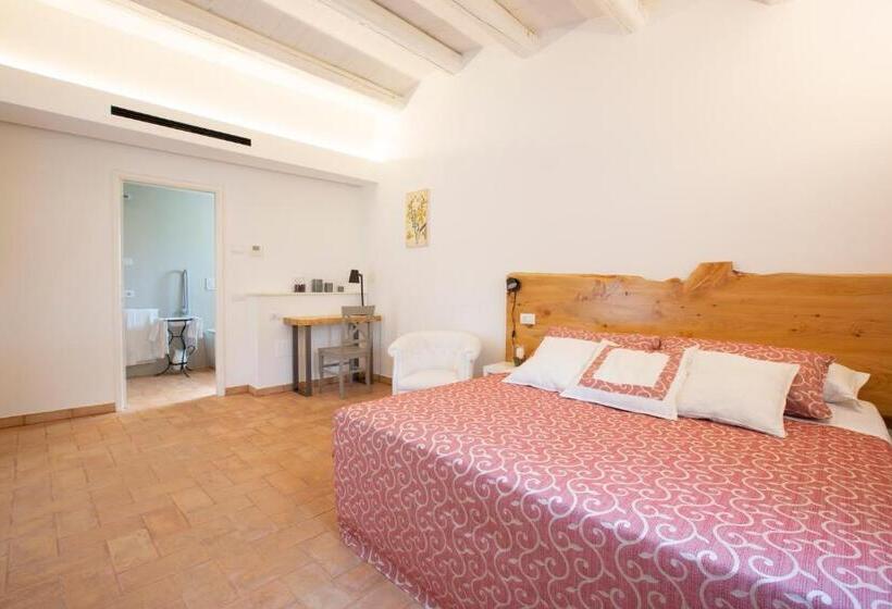 هتل Agriturismo Torre Del Marino