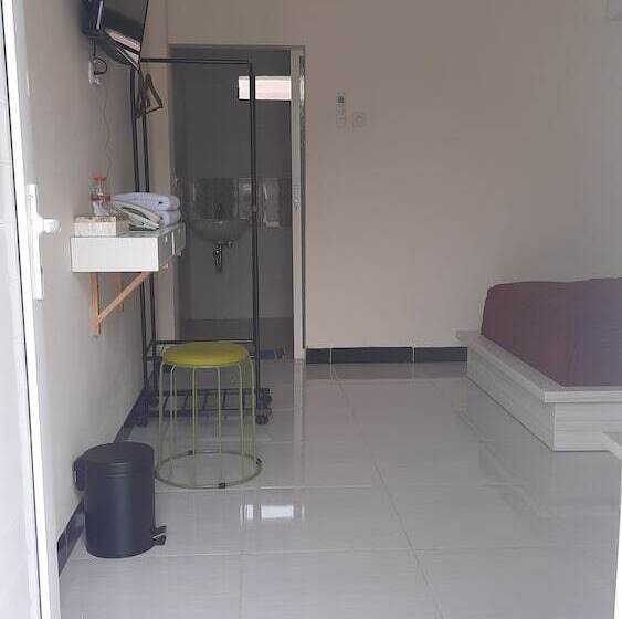 هتل Granada Inn Palu