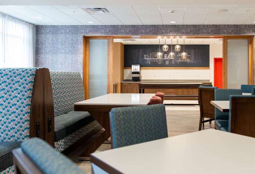 Отель Hampton Inn Paris
