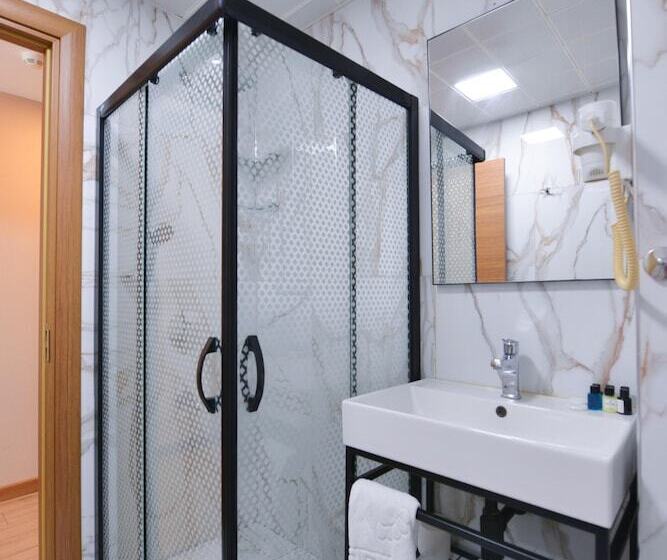 Fotos del hotel Istport:  5