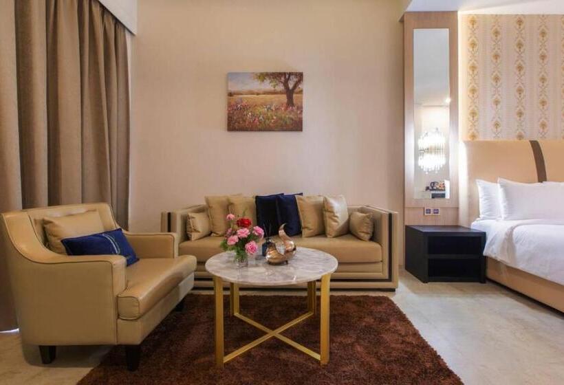 هتل Jupiter Trevi Resort And Spa