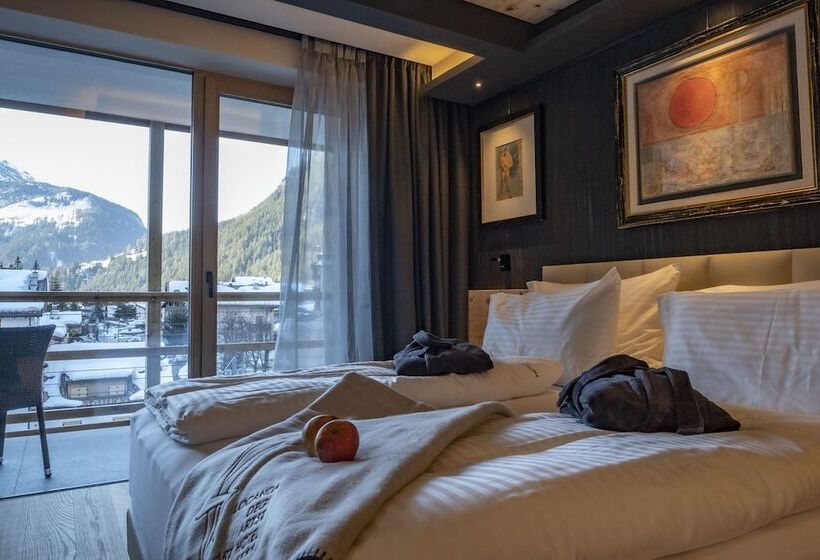 هتل Locanda Degli Artisti Art