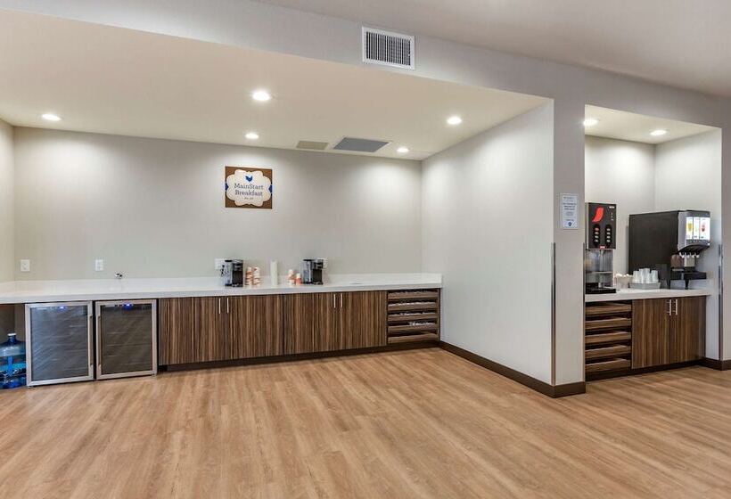 هتل Mainstay Suites Carlsbad South