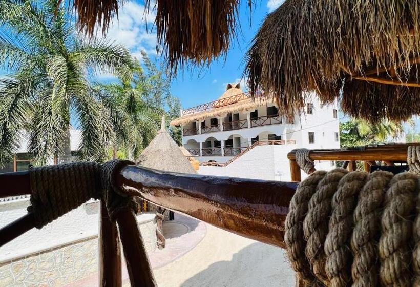 هتل Mayari Holbox