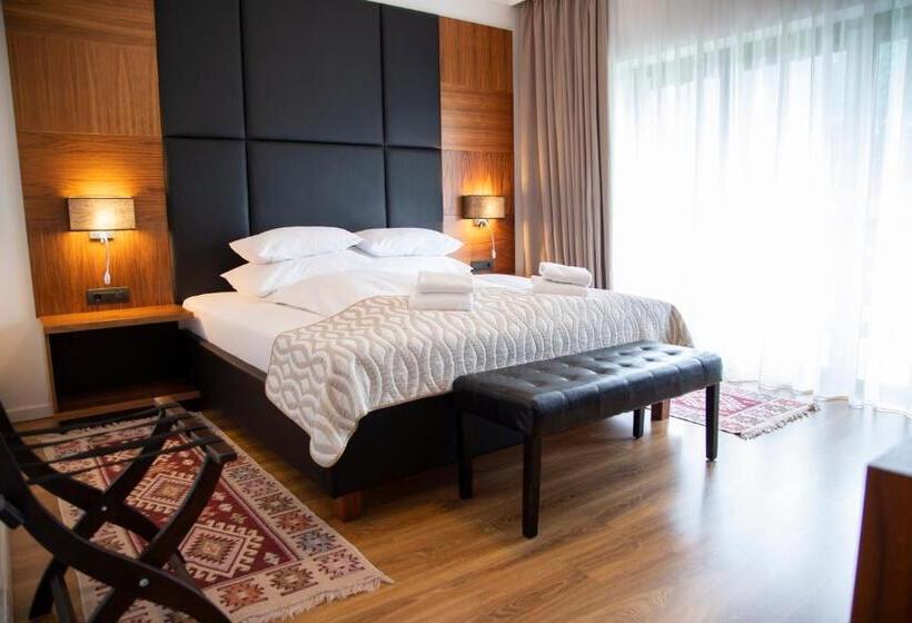 هتل Mirage Resort & Spa