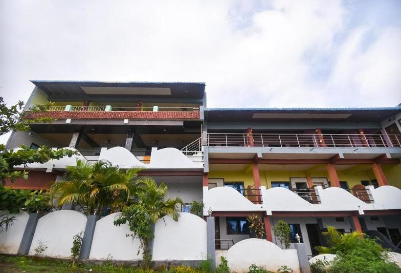 호텔 Oyo 68011 Resort Shankarmuni