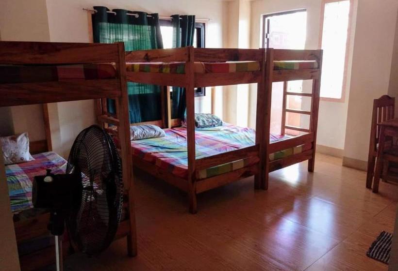 Hotel Oyo 704 Yang S Homestay