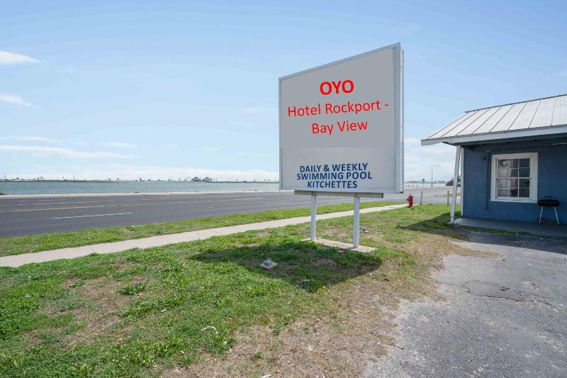 هتل Oyo  Rockport Bay View