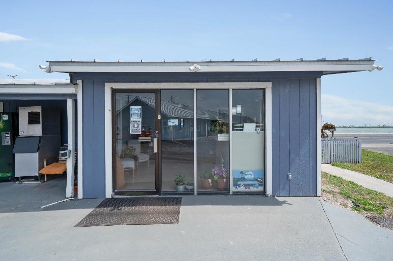 هتل Oyo  Rockport Bay View