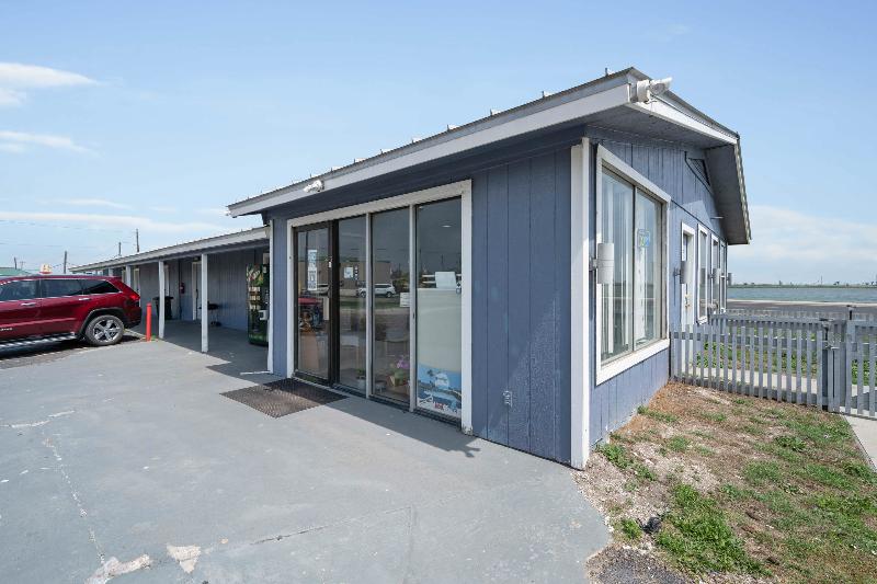 هتل Oyo  Rockport Bay View