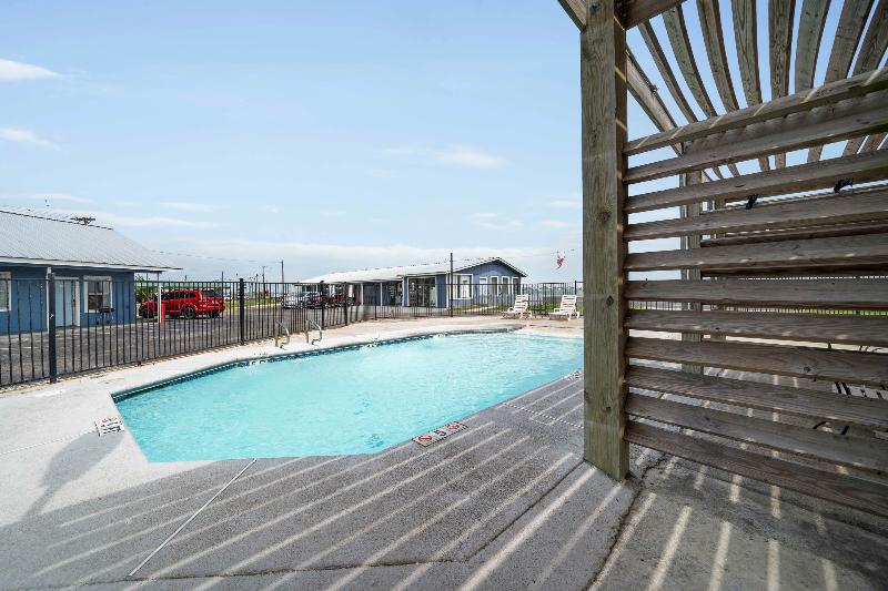 هتل Oyo  Rockport Bay View
