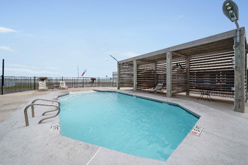 هتل Oyo  Rockport Bay View
