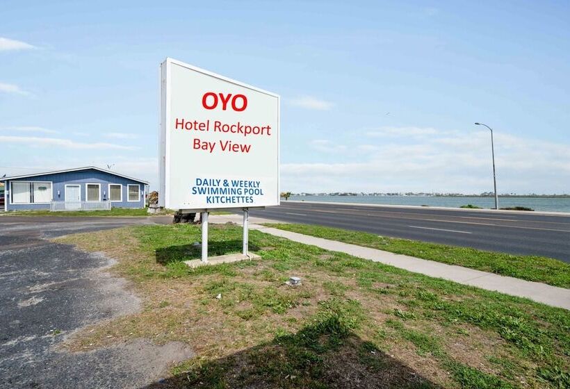 هتل Oyo  Rockport Bay View