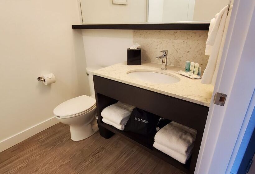 בית מלון כפרי Quality Inn